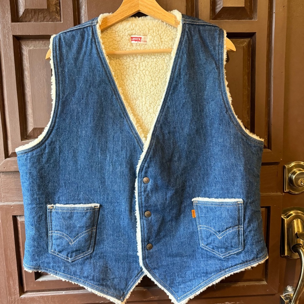Vintage 1970’s Levi’s Orange Tab Denim Sherpa Lined Vest Medium Dark Western